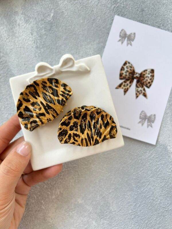 İstiridye Leopar Mandal Toka